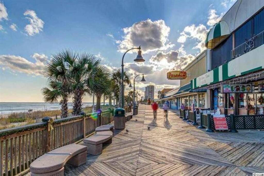 Ocean View Condo On The Beach! Миртл-Бич Экстерьер фото